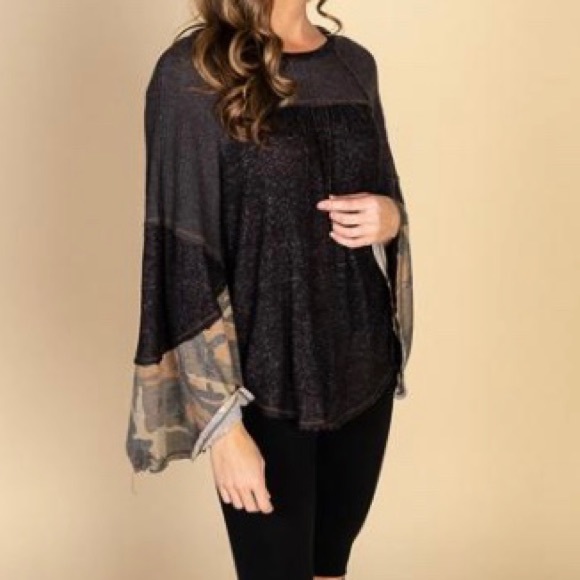 Flowy Silhouette Bell Sleeve Top Small - Picture 4 of 14